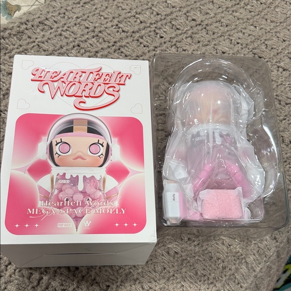 POP MART Heartfelt Words 400% Mega Space Molly Special Edition Figure - Picture 8 of 16